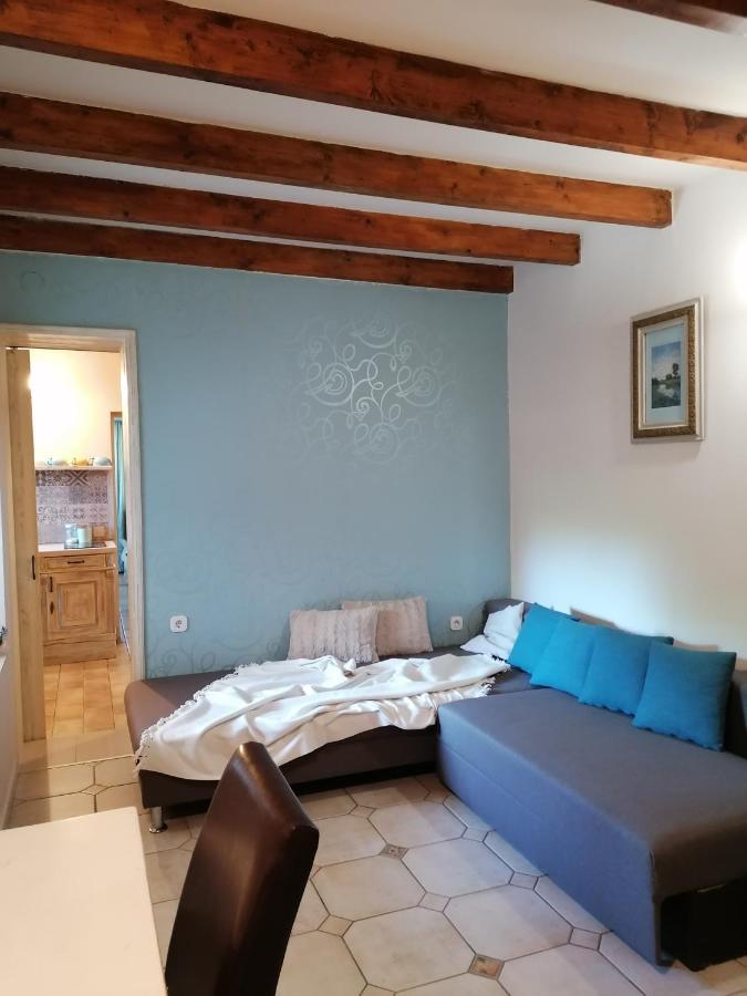 Apartment Bastya *